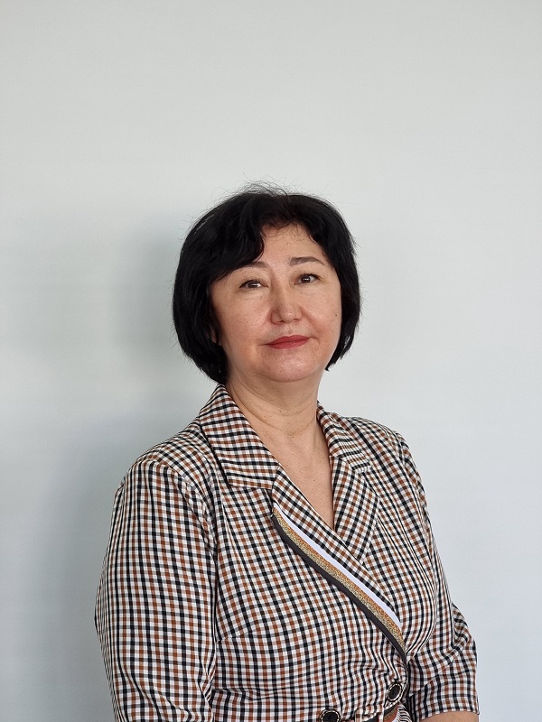 Лапина Зульфия Римовна.